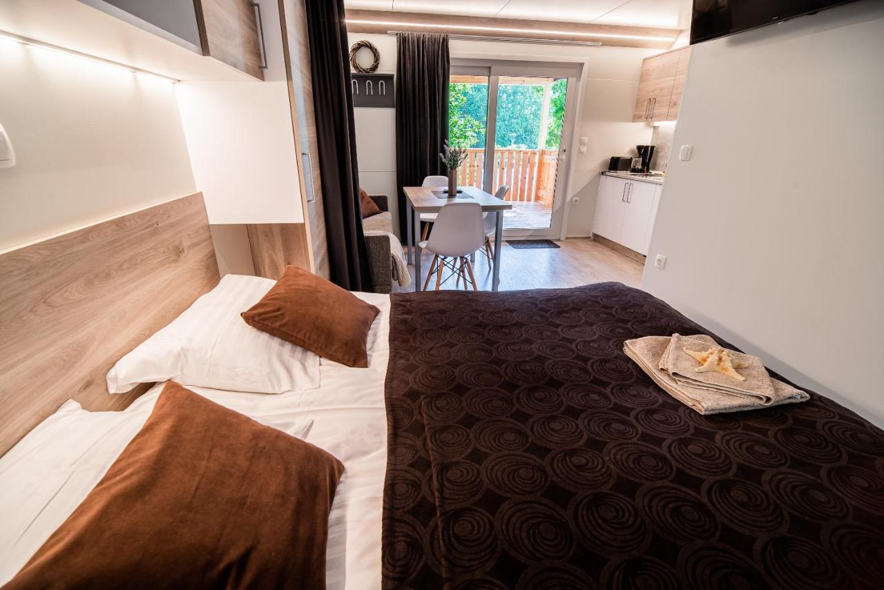 Premium Mobile Tree House With Thermal Riviera Tickets 카테즈 옵 사비 외부 사진